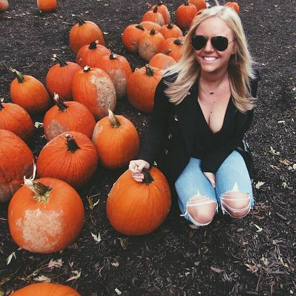 Meet your Posher, Brittany - Picture 1 of 1